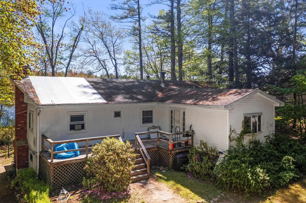 29 Cottage Lane Barrington NH 03825