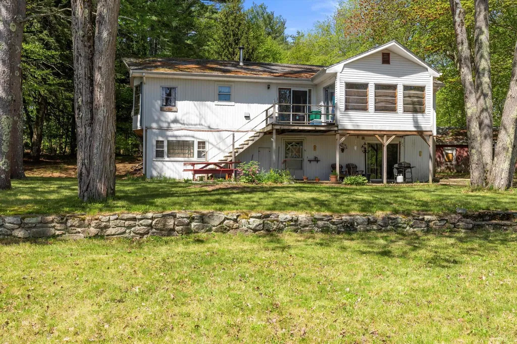 29 Cottage Lane Barrington NH 03825