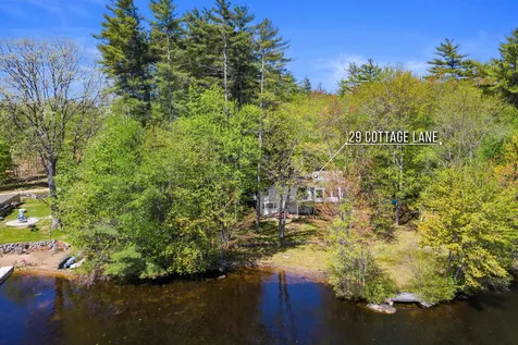29 Cottage Lane Barrington NH 03825