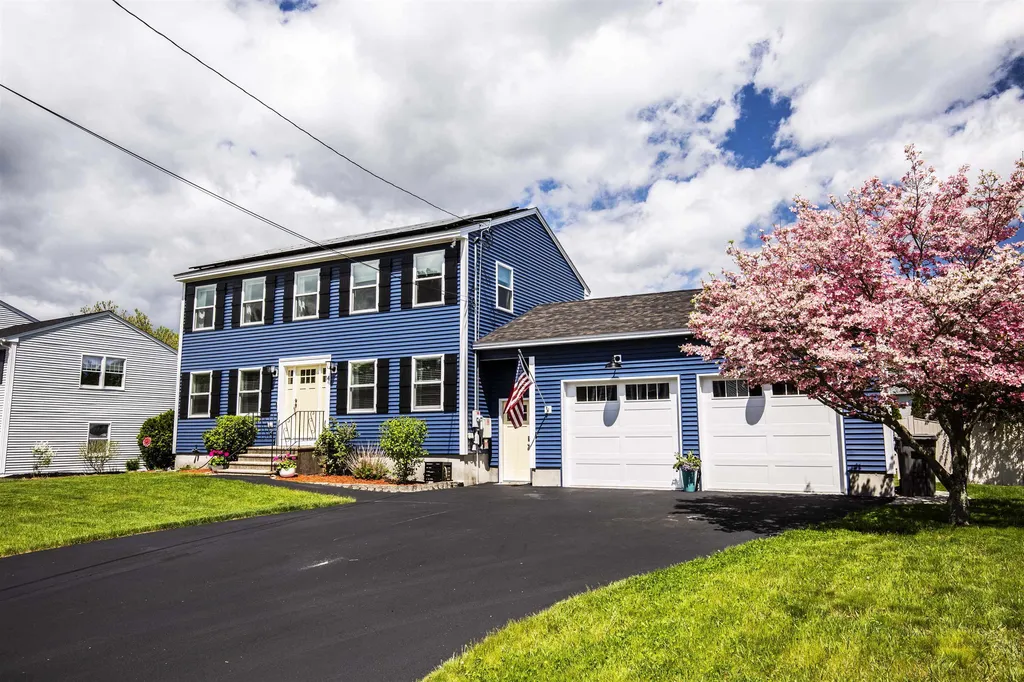 14 Kayla Avenue Salem NH 03079