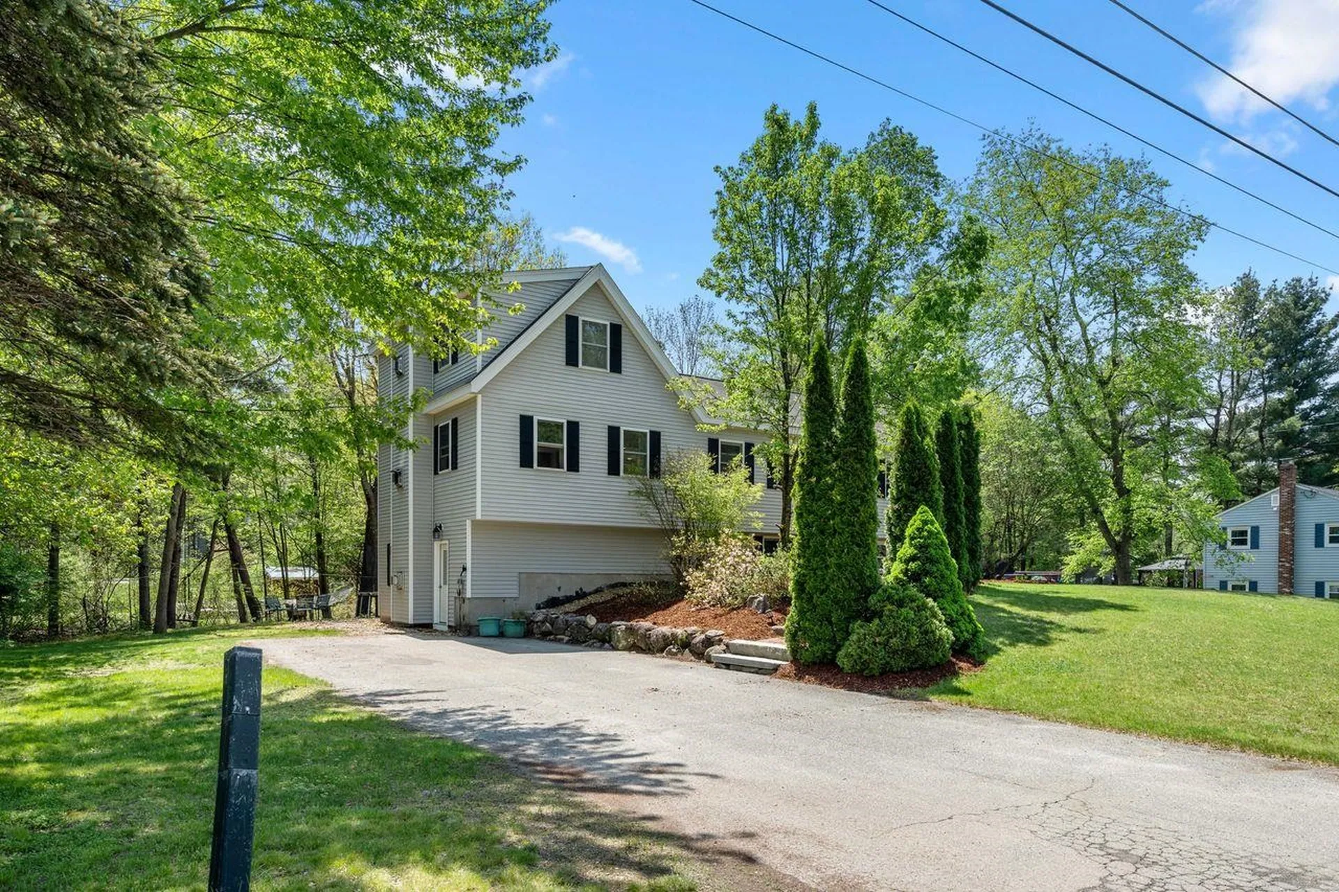 11 Carriage Lane Merrimack NH 03054