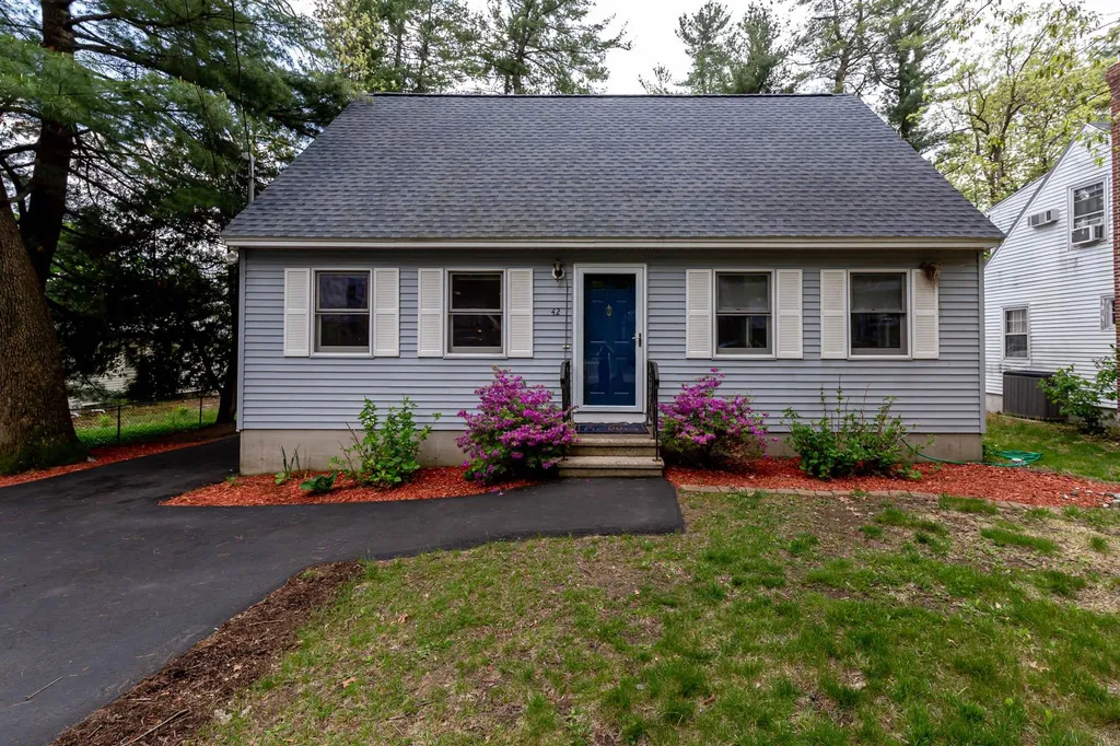 42 Intervale Street Nashua NH 03064