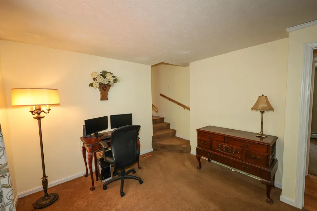 31 Cricket Lane Sandown NH 03873