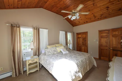 31 Cricket Lane Sandown NH 03873