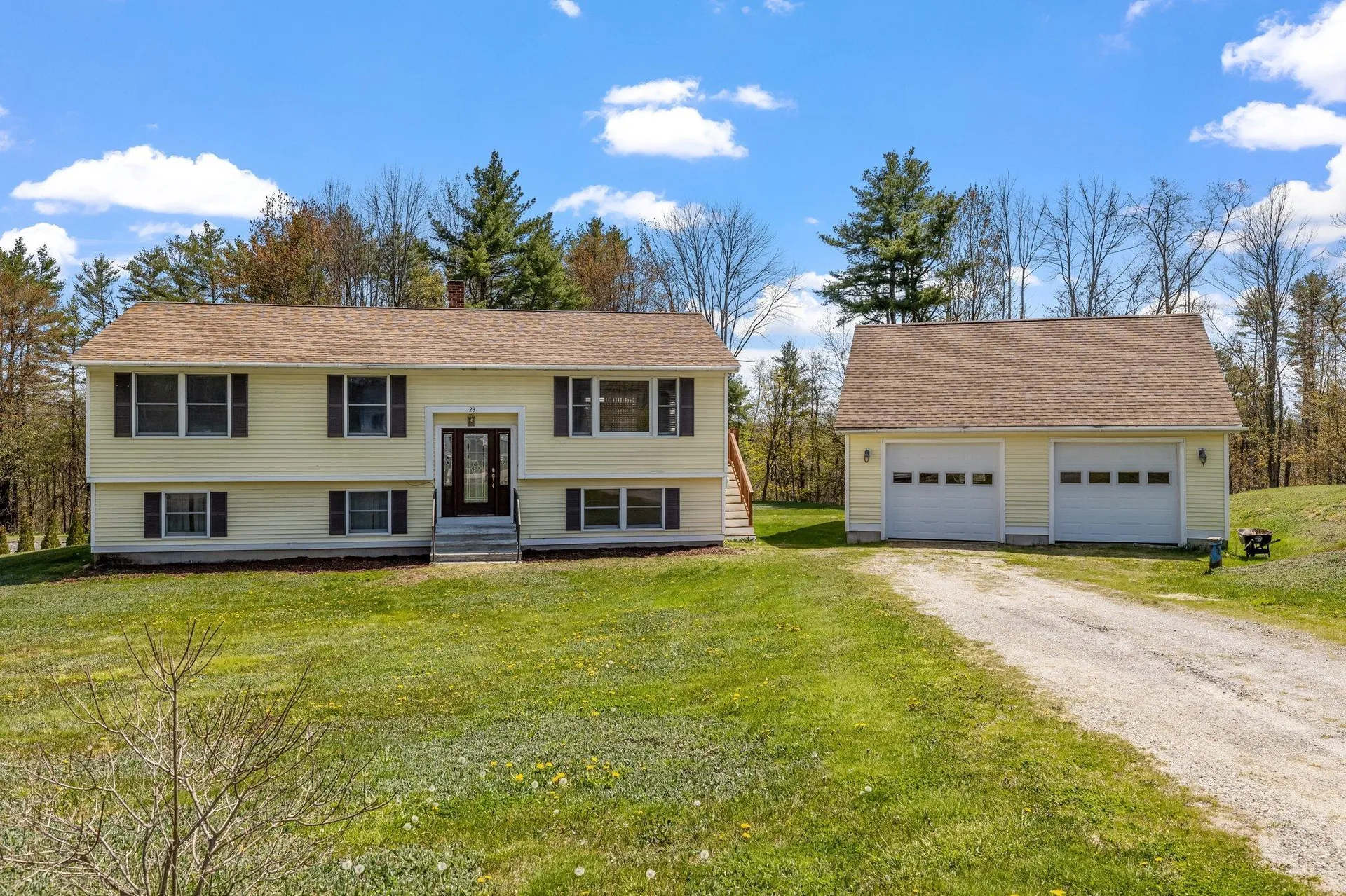23 Molly Lane Pittsfield NH 03263
