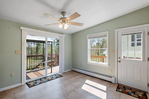 23 Molly Lane Pittsfield NH 03263