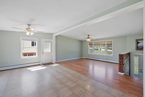 23 Molly Lane Pittsfield NH 03263