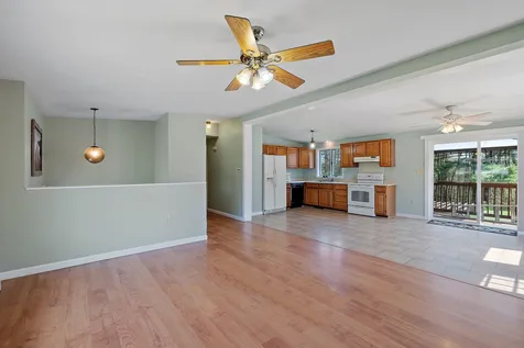 23 Molly Lane Pittsfield NH 03263