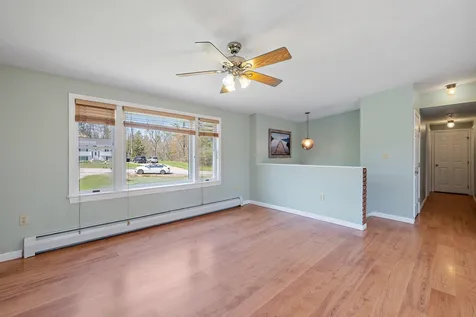 23 Molly Lane Pittsfield NH 03263