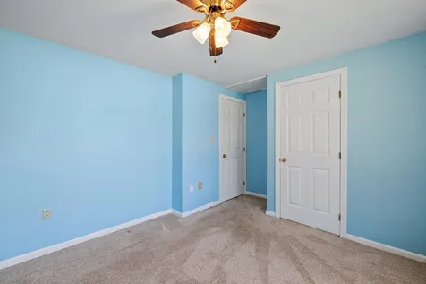 23 Molly Lane Pittsfield NH 03263
