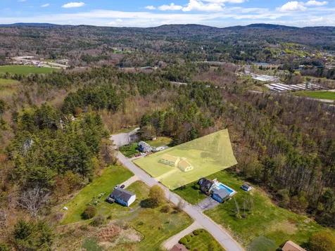 23 Molly Lane Pittsfield NH 03263