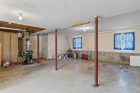 23 Molly Lane Pittsfield NH 03263
