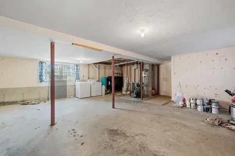 23 Molly Lane Pittsfield NH 03263