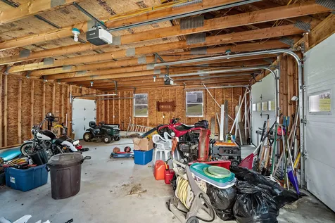 23 Molly Lane Pittsfield NH 03263