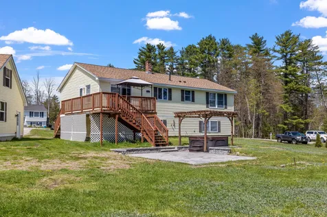 23 Molly Lane Pittsfield NH 03263