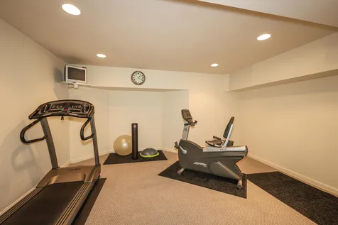 7 Golfview Road Windham NH 03087