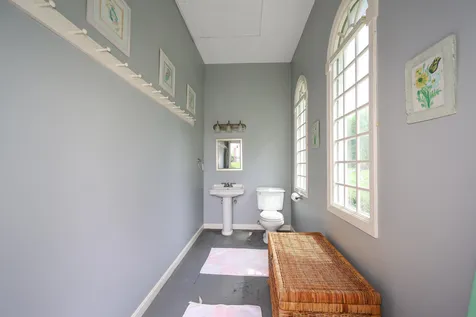 7 Golfview Road Windham NH 03087