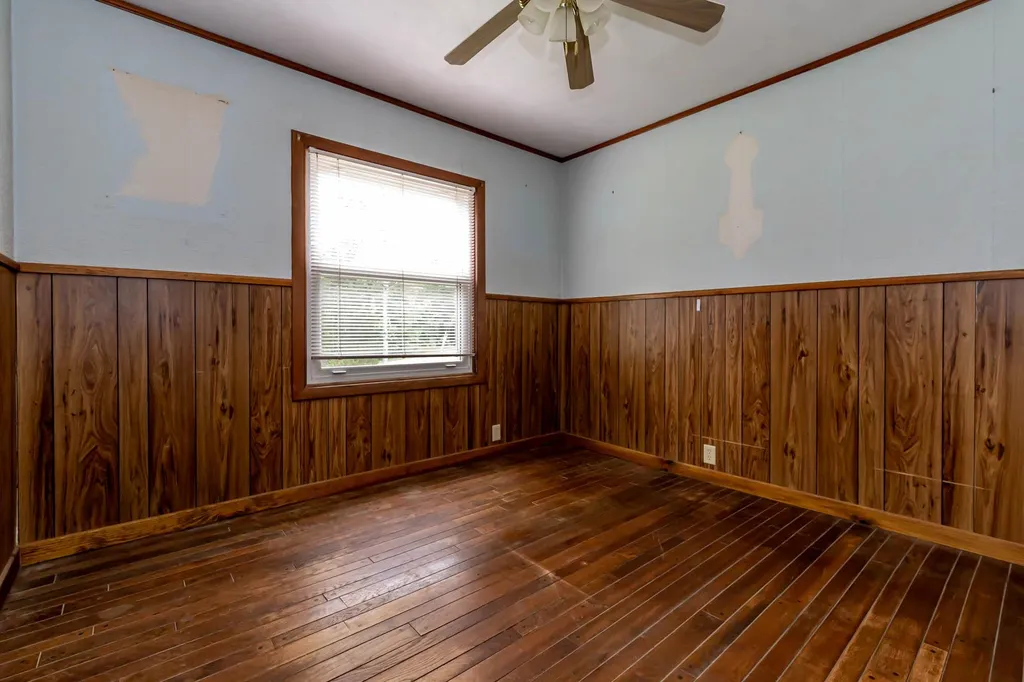 92 Hovey Road Londonderry NH 03053
