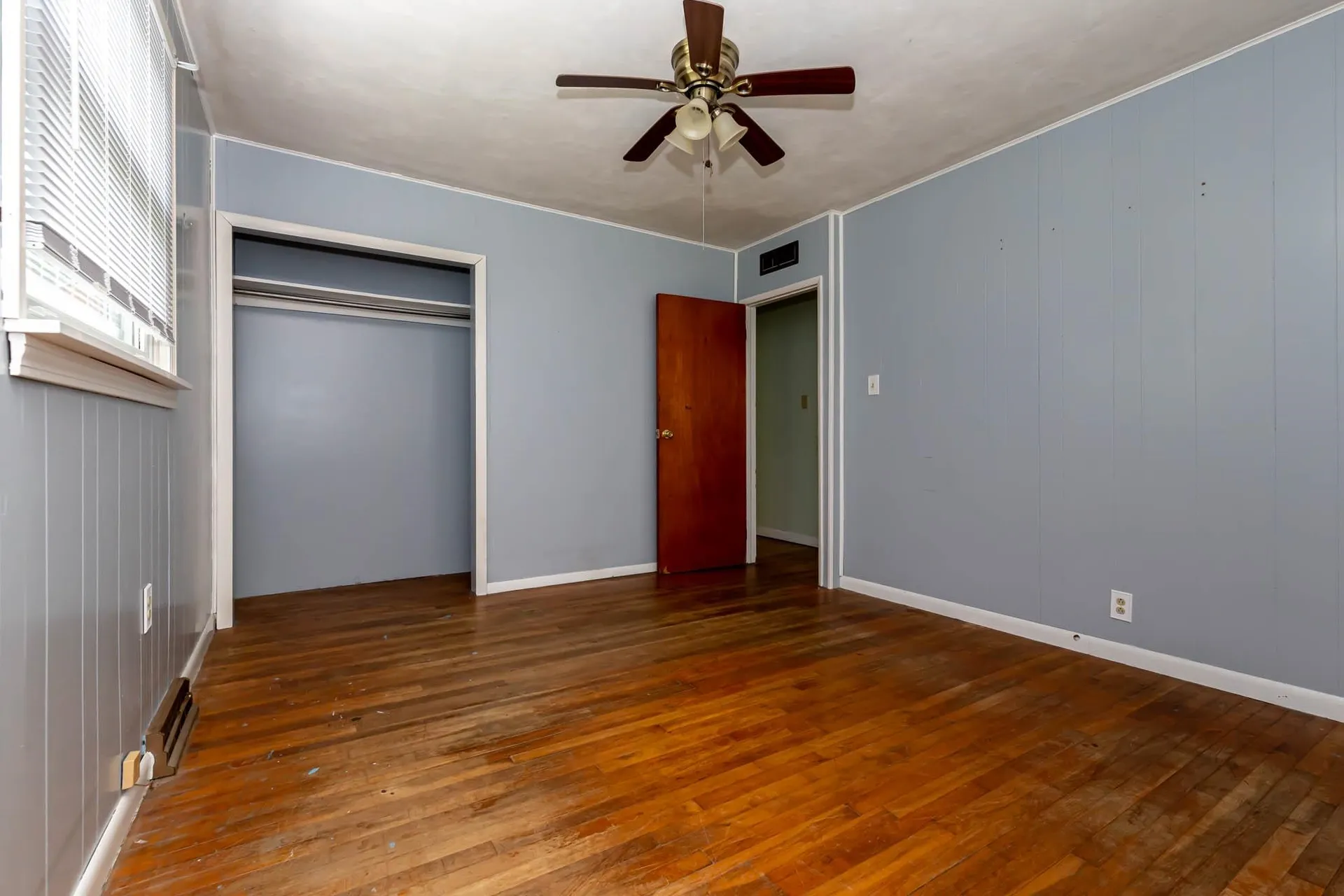 92 Hovey Road Londonderry NH 03053