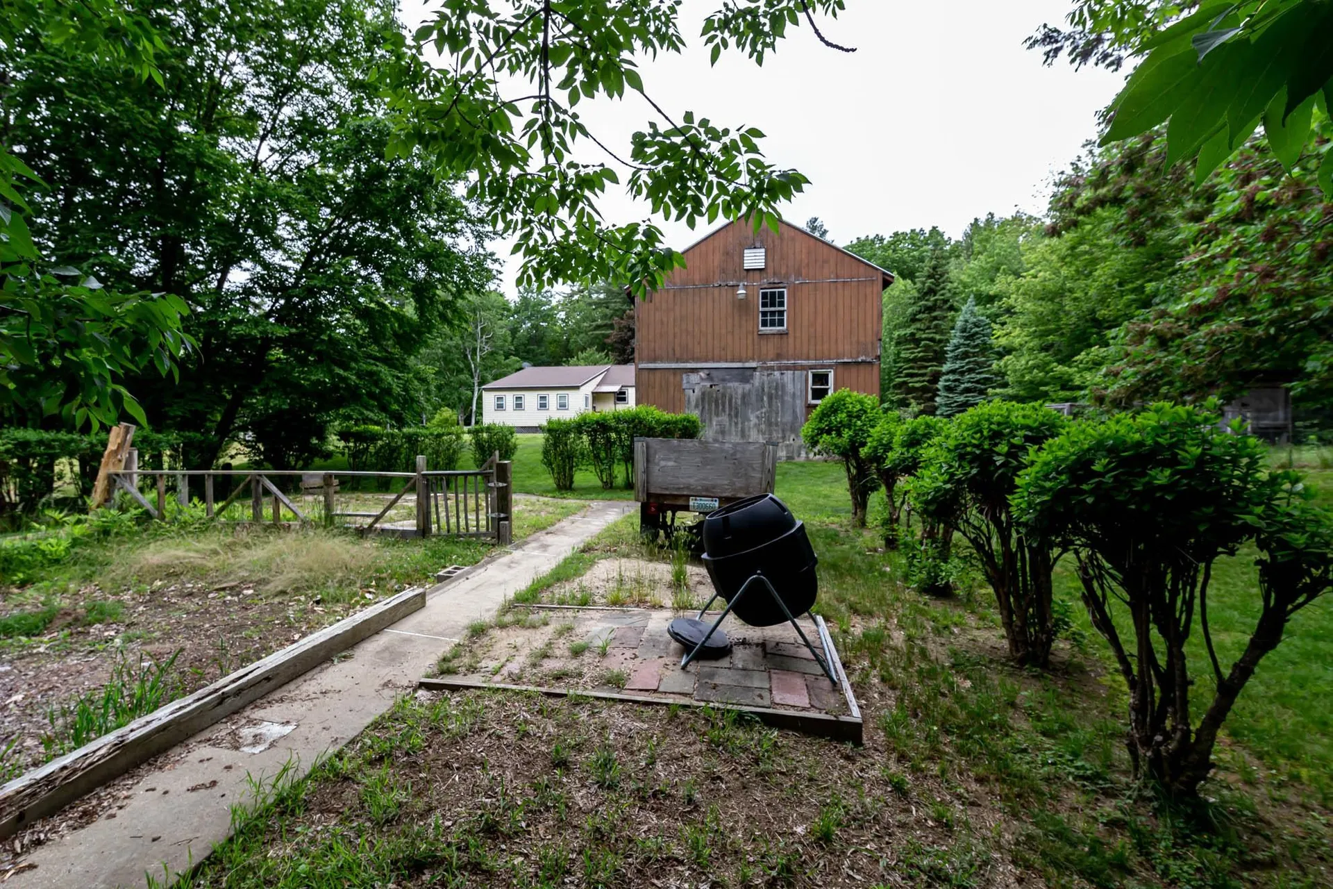 92 Hovey Road Londonderry NH 03053