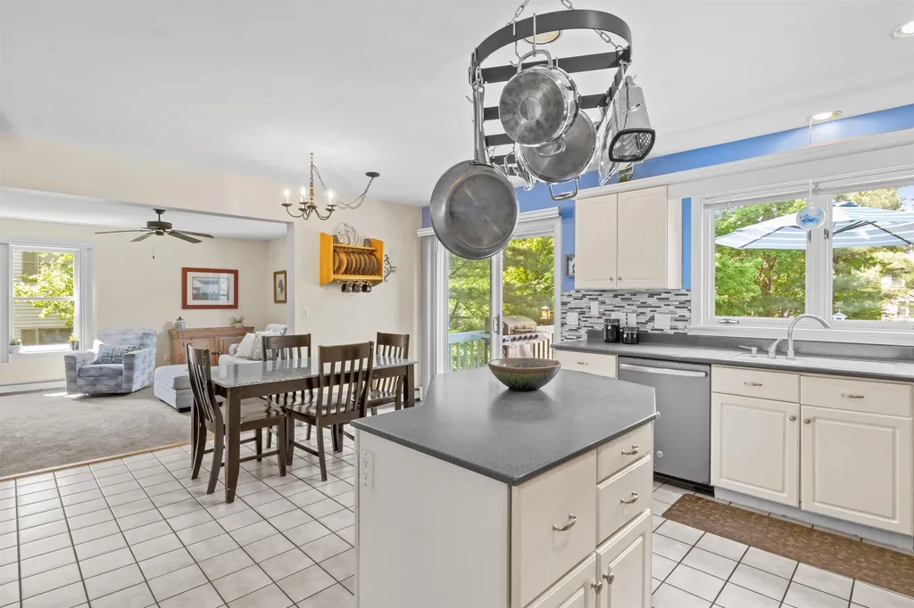 16 Bluestem Road Essex VT 05452