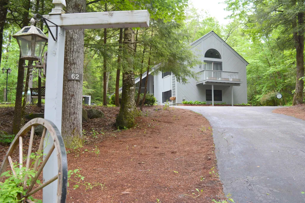62 Longwood Drive Grantham NH 03753