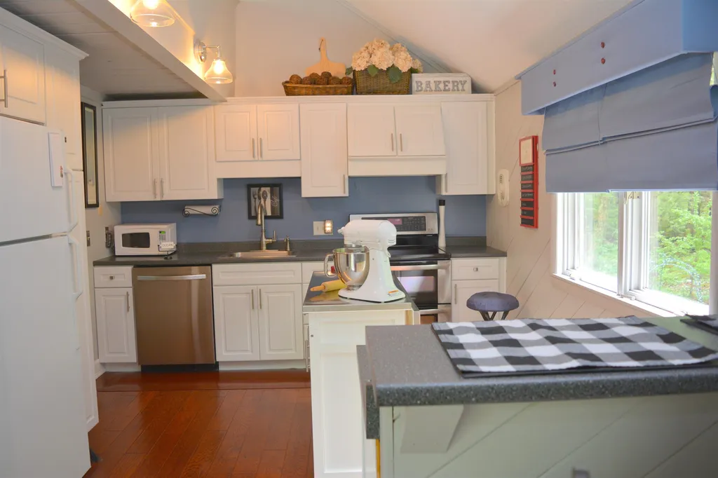 62 Longwood Drive Grantham NH 03753