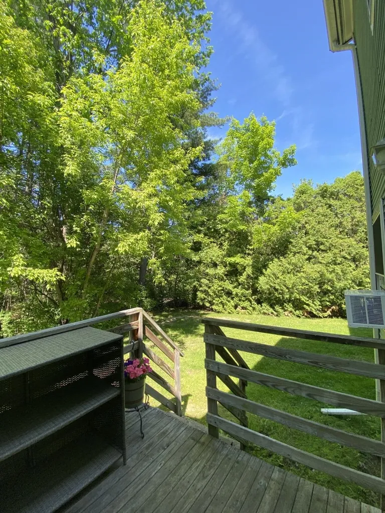 18 Arthur Court Burlington VT 05401