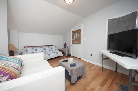 12 Winter Street Laconia NH 03246-3129