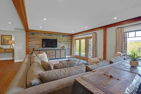 91 Owls View Lane Stowe VT 05672