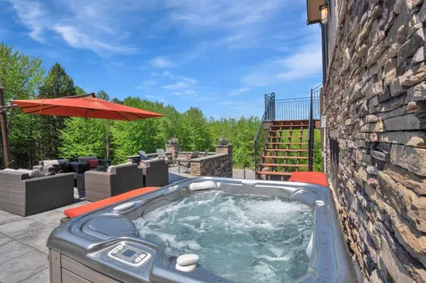 91 Owls View Lane Stowe VT 05672