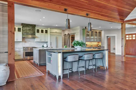 91 Owls View Lane Stowe VT 05672