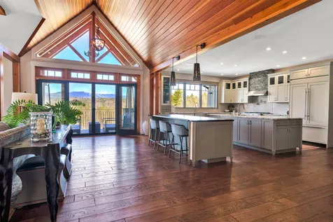 91 Owls View Lane Stowe VT 05672