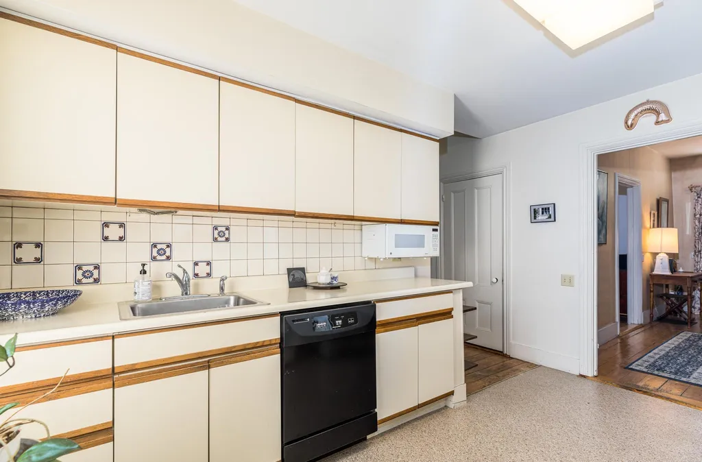 456 Lincoln Avenue Portsmouth NH 03801