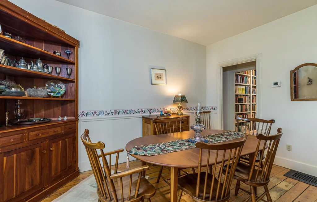 456 Lincoln Avenue Portsmouth NH 03801
