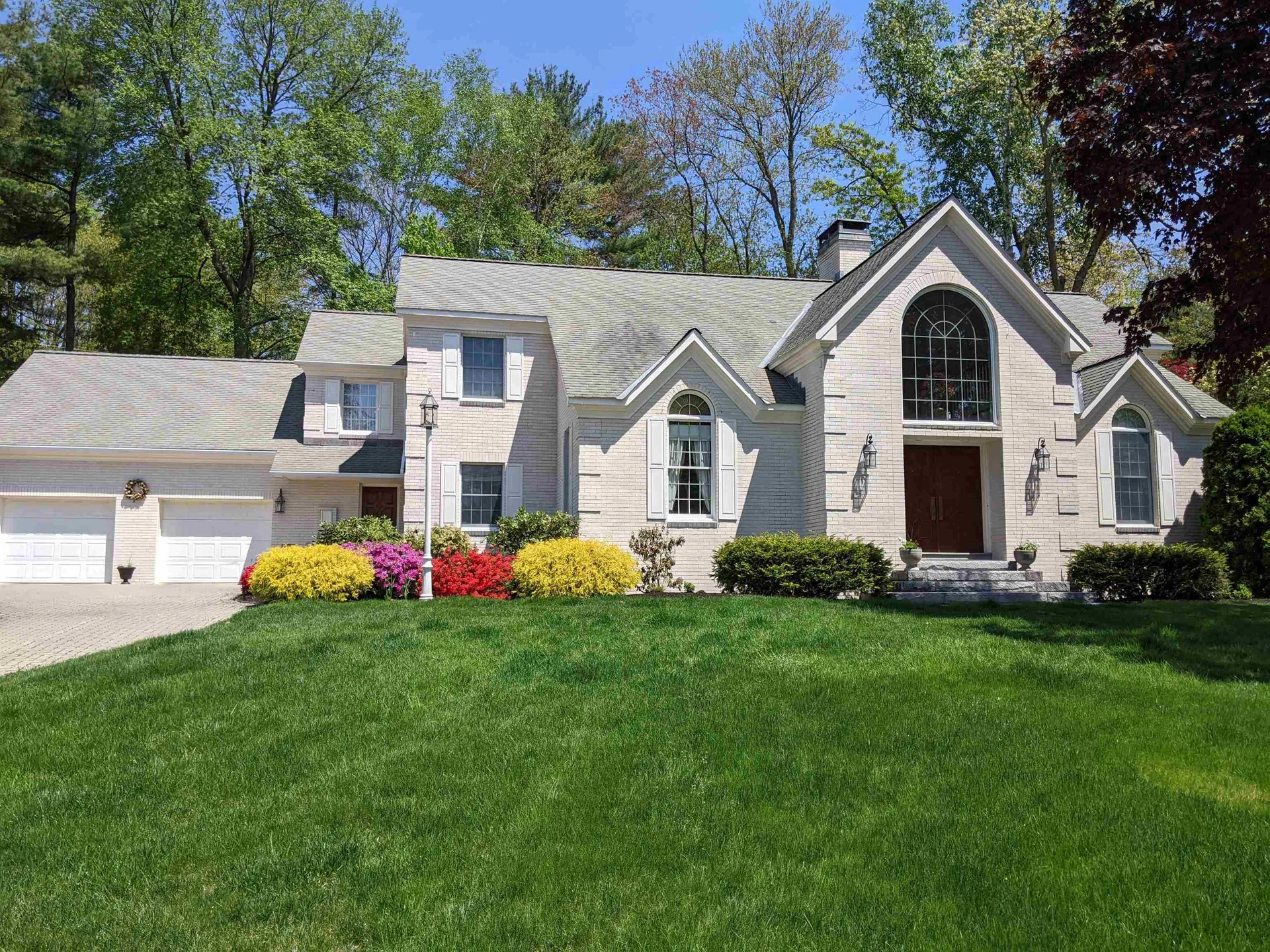1395 N Russell Street Manchester NH 03104