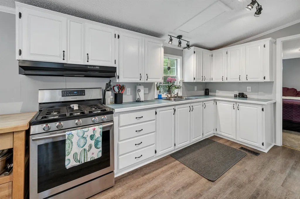 4 Mount Shaw Road Ossipee NH 03864