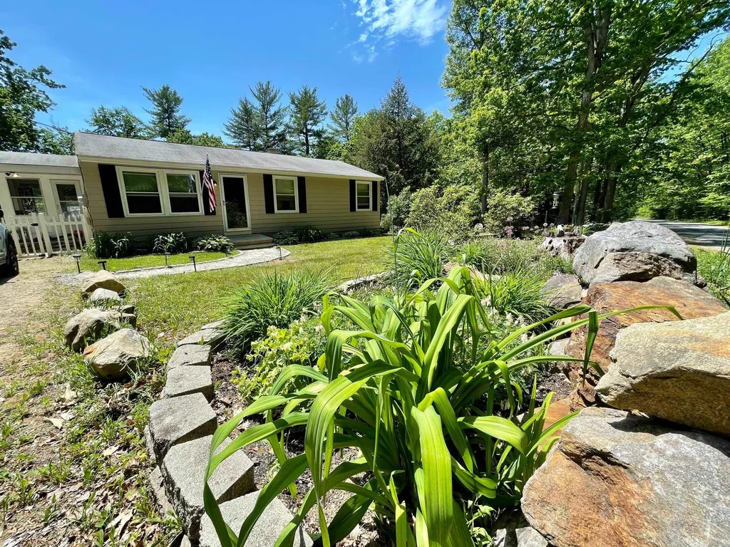 64 Union Road Northfield NH 03276