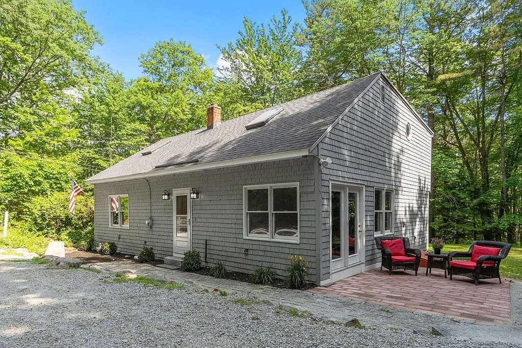 379 Tirrell Hill Road Goffstown NH 03045