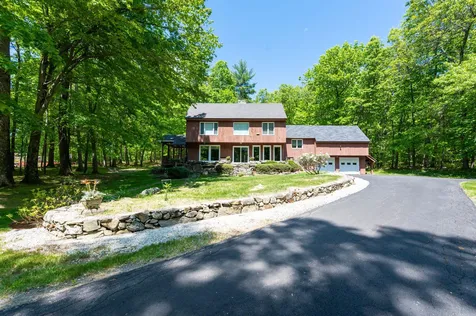 25 Settlers Lane Salem NH 03079