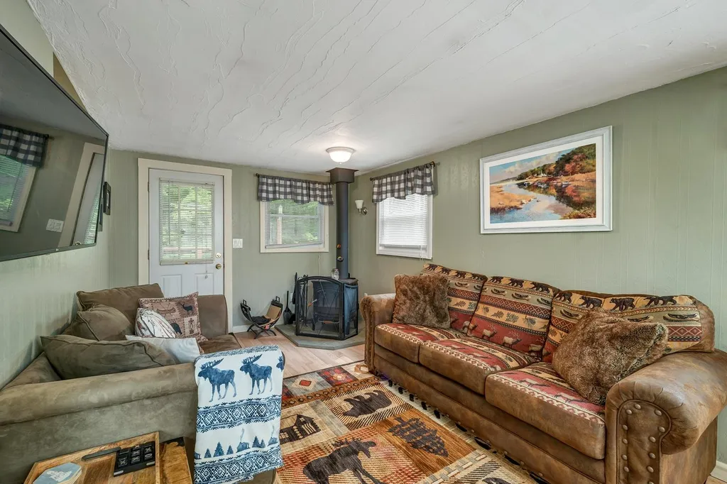 26 Heritage Road Laconia NH 03246