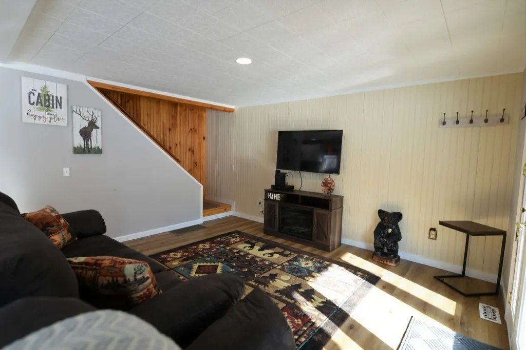 18 Lucerne Drive Madison NH 03849