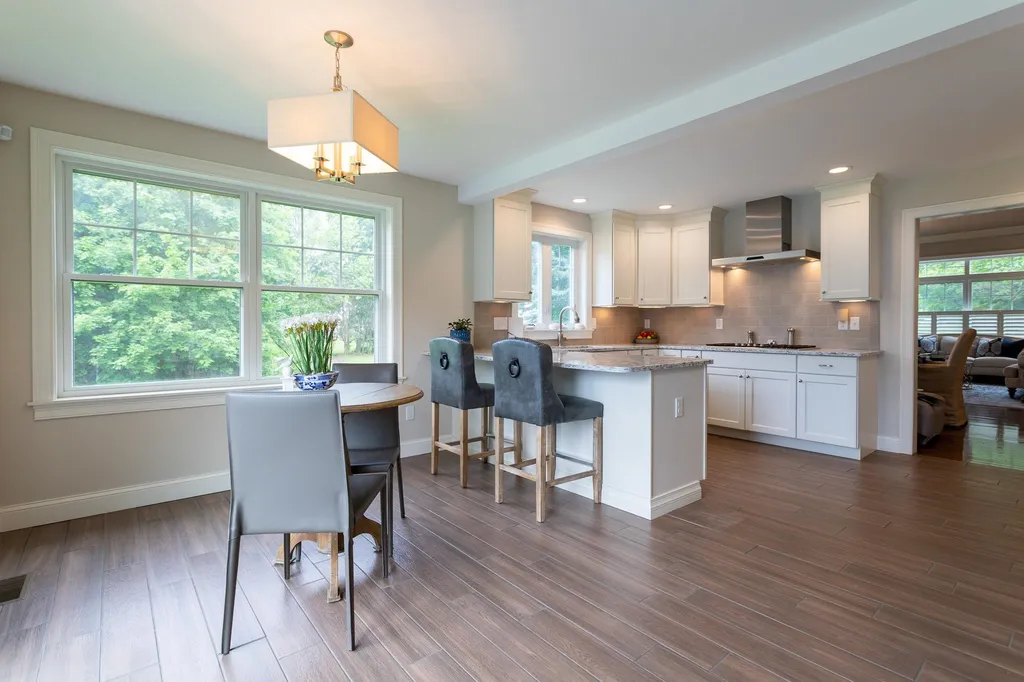 194 Atlantic Avenue North Hampton NH 03862