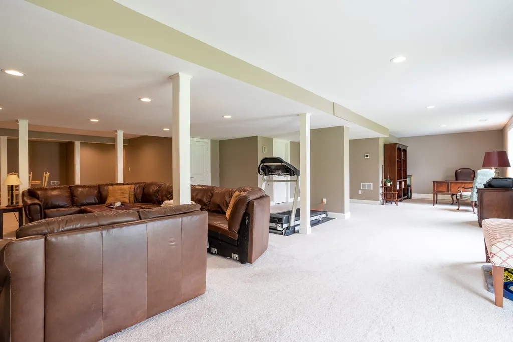 194 Atlantic Avenue North Hampton NH 03862