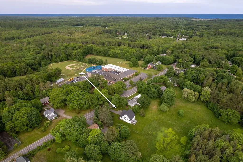 194 Atlantic Avenue North Hampton NH 03862