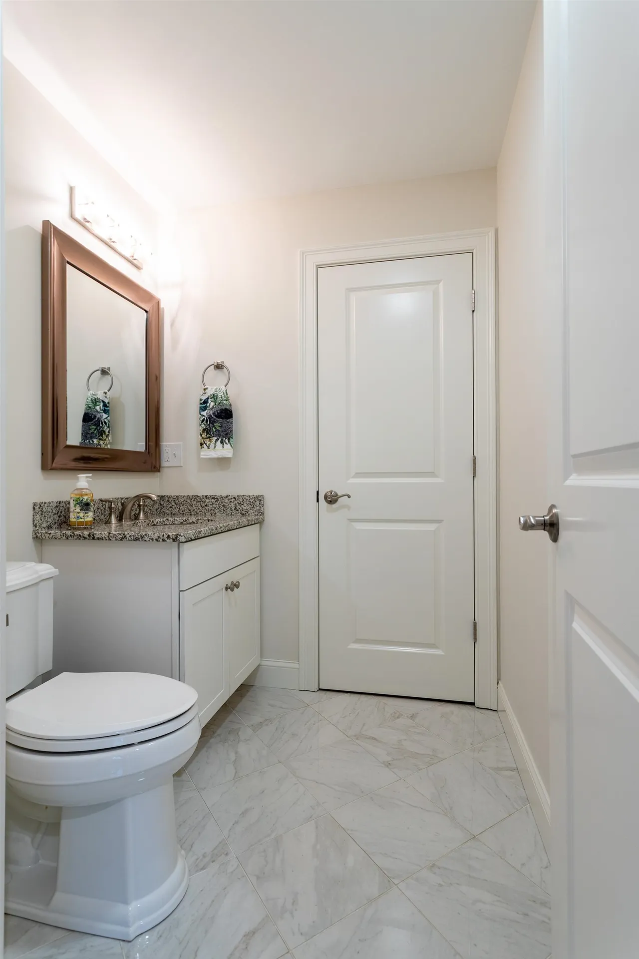 194 Atlantic Avenue North Hampton NH 03862