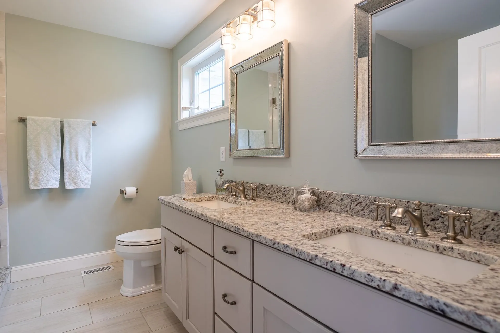 194 Atlantic Avenue North Hampton NH 03862