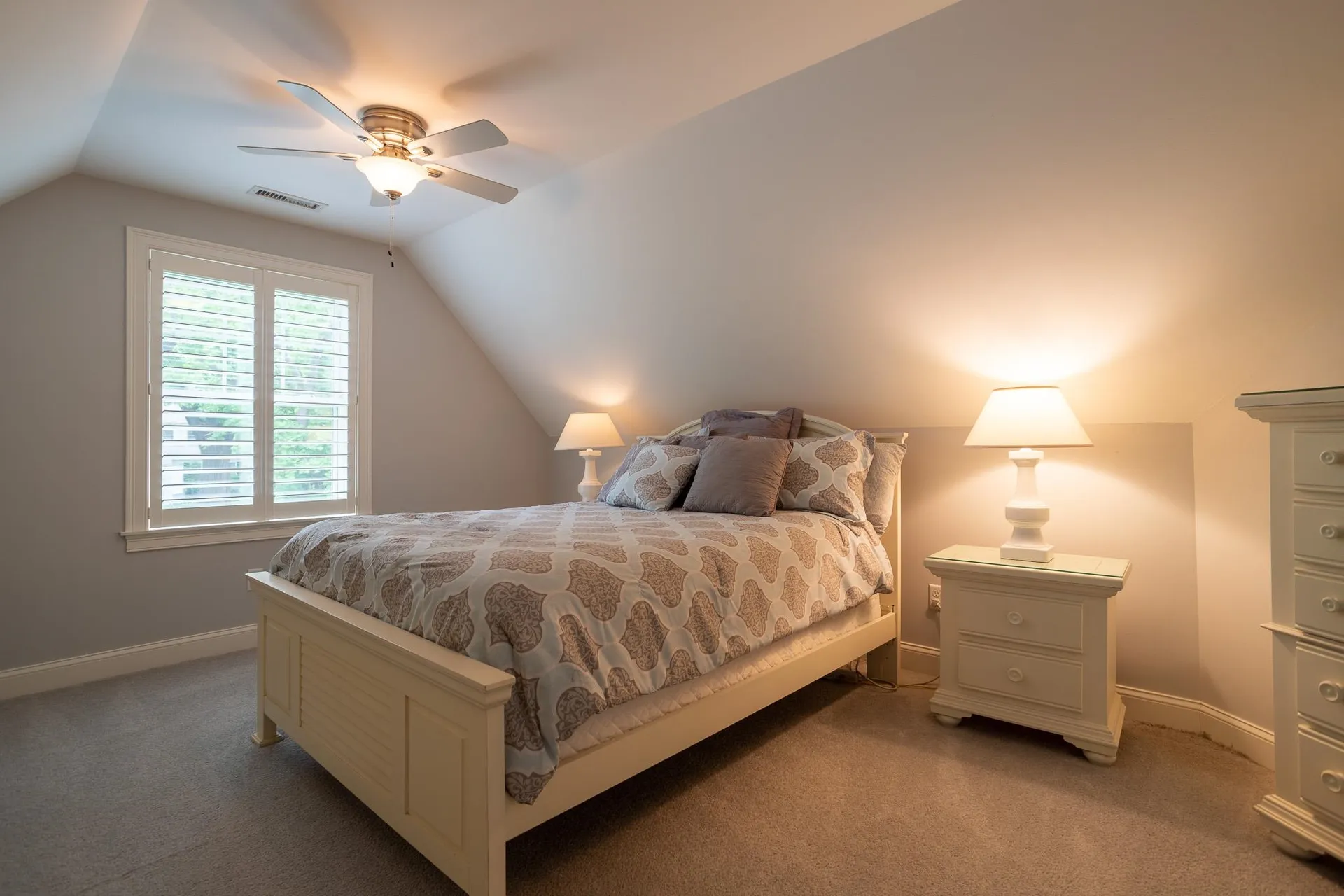 194 Atlantic Avenue North Hampton NH 03862