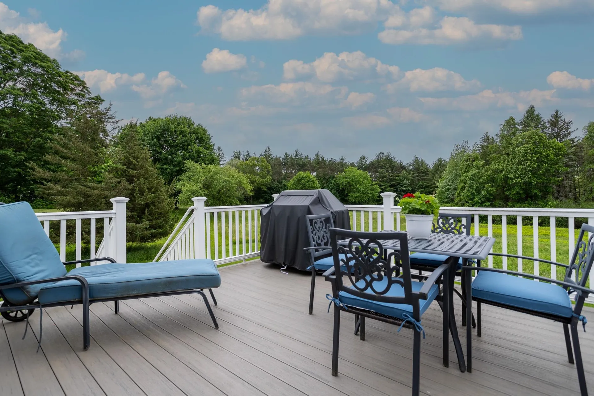 194 Atlantic Avenue North Hampton NH 03862