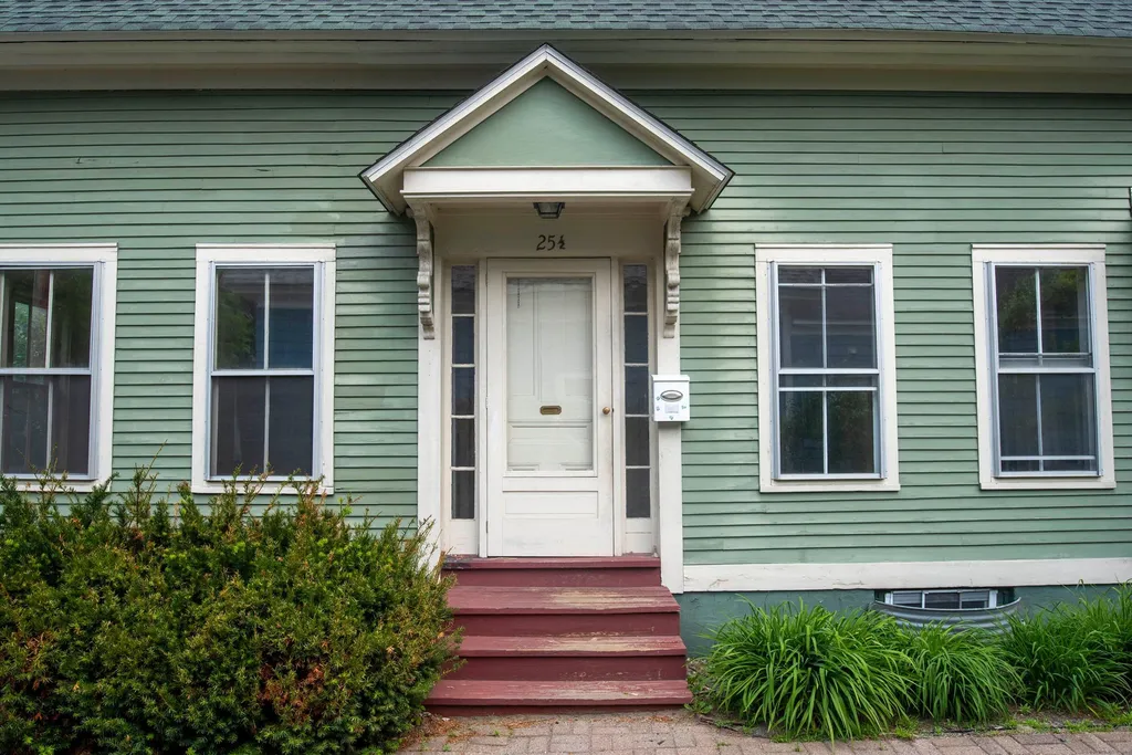 25 Summer Street Montpelier VT 05602